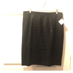 NWT Halogen seamed pencil skirt
